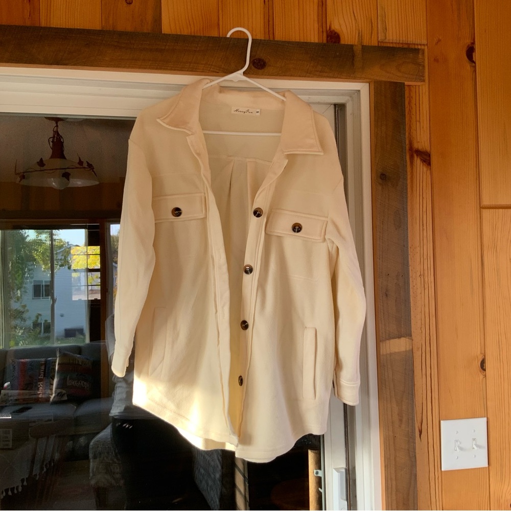 Cream (yellowish undertone) fleece/sweatshirt shacket